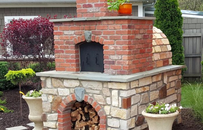 Come costruire un forno a legna per la pizza in muratura